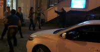 Мужчина расстрелял трех человек у клуба «Олд скул паб» на Ильинке в Москве