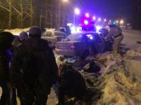 В Екатеринбурге на Щербакова в лобовом ДТП сошлись Renault Logan и Lada Priora