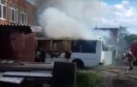 Под Екатеринбургом в селе Балтым на улице Бажова сосед спалил автобус соседа