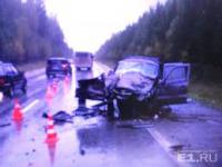 На трассе Екатеринбург – Реж – Алапаевск в ДТП Opel Insignia и Chevrolet Niva погибли два человека