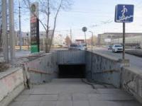 В Екатеринбурге на перекрестке Фронтовых Бригад и Старых Большевиков уберут подземный пешеходный переход
